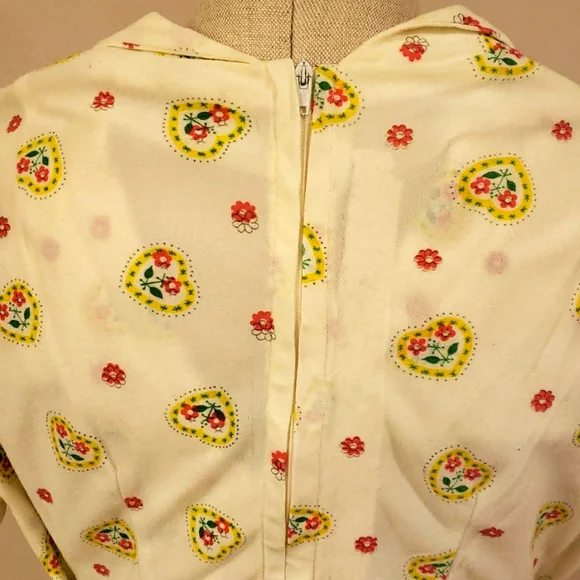 Vintage 70s Handmade Lace Trim Sweetheart Top & Swirl Skirt - Picture 8 of 10